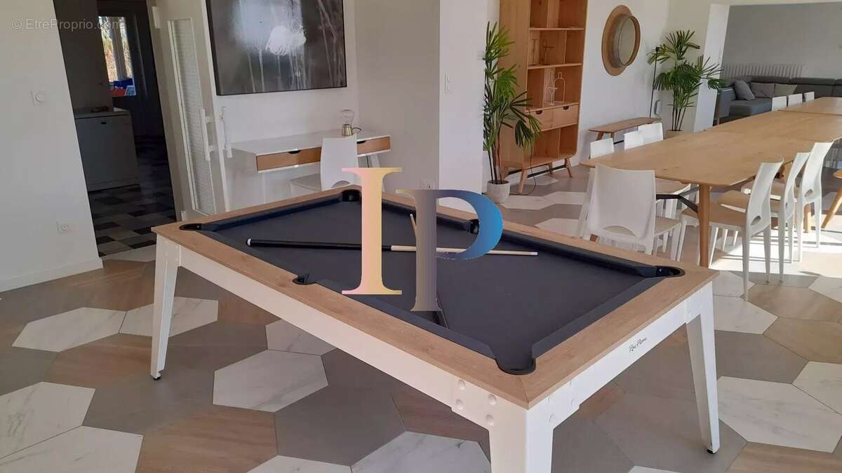 Maison à LA CLAYETTE