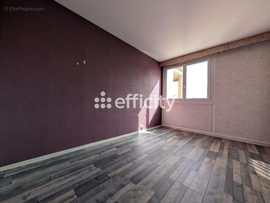 Appartement à ENGHIEN-LES-BAINS