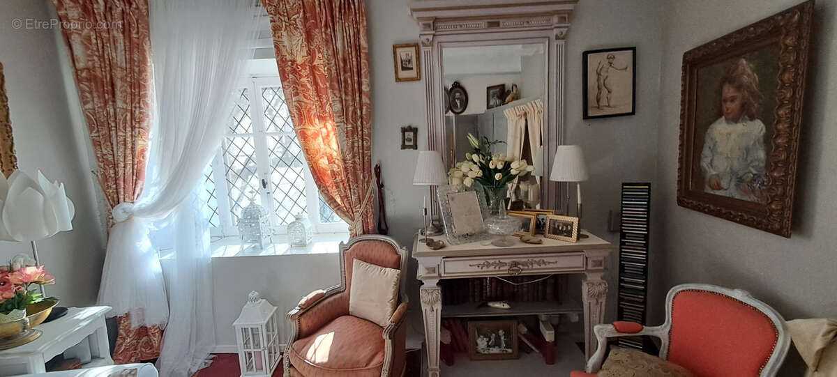 Maison à SAINT-MAURICE-NAVACELLES