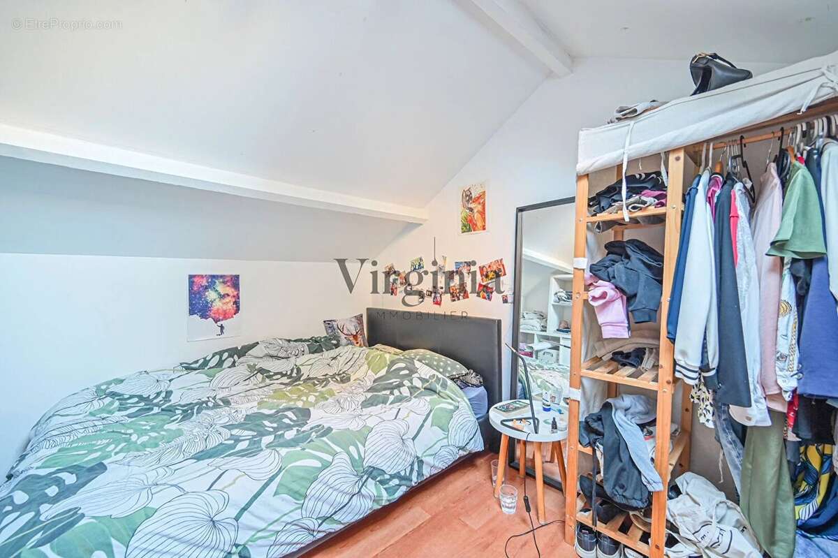 Appartement à CHARENTON-LE-PONT