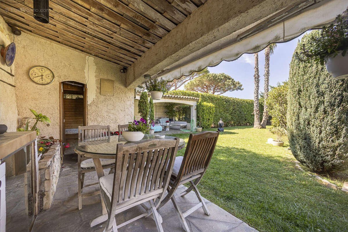 Maison 200 m² à Antibes  - photo 8