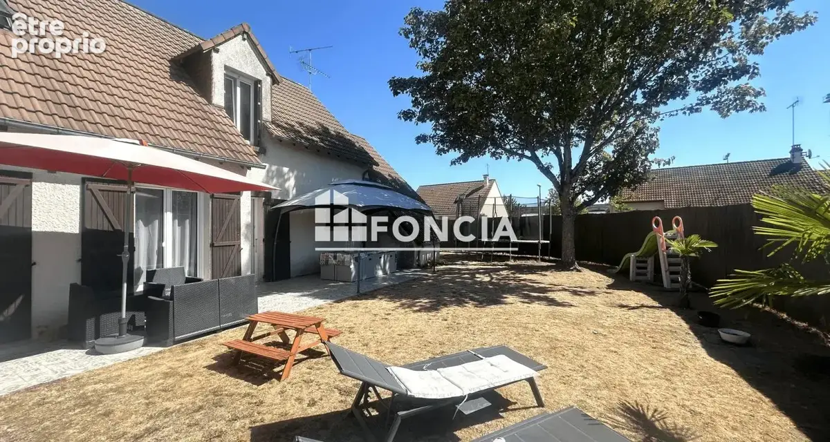 Maison familiale de 160 m2 au sol, quartier calme , proche de toutes les commodités - photo 9