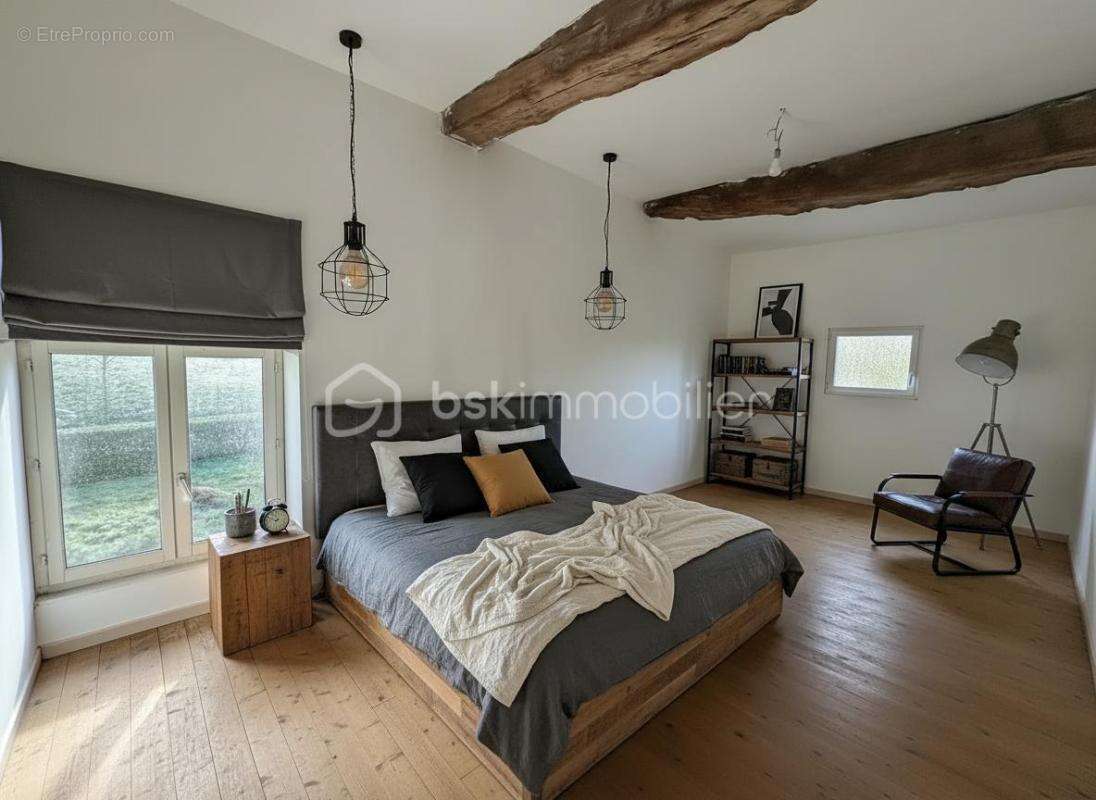 Maison à LA MEZIERE