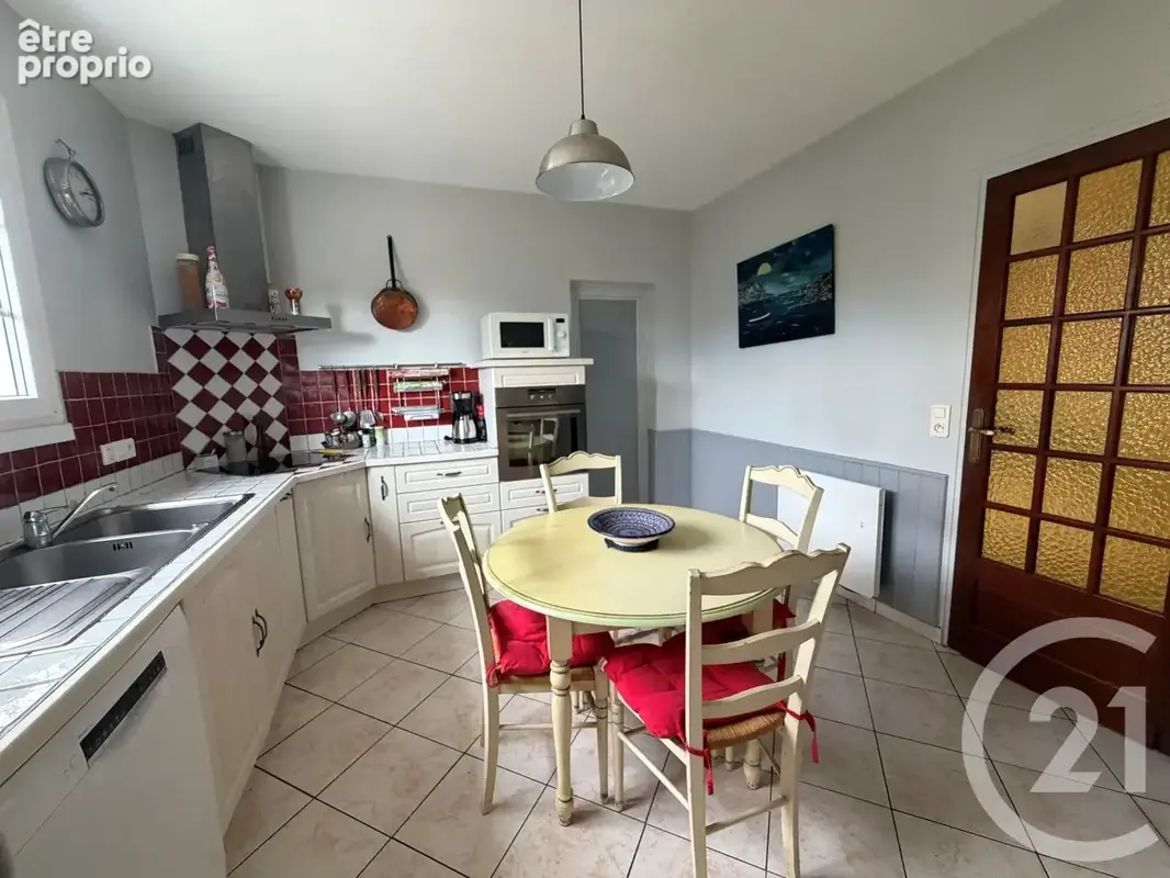 Maison 4 pièces 111 m² à vendre à Saint-Sulpice-De-Royan (17200) - photo 8