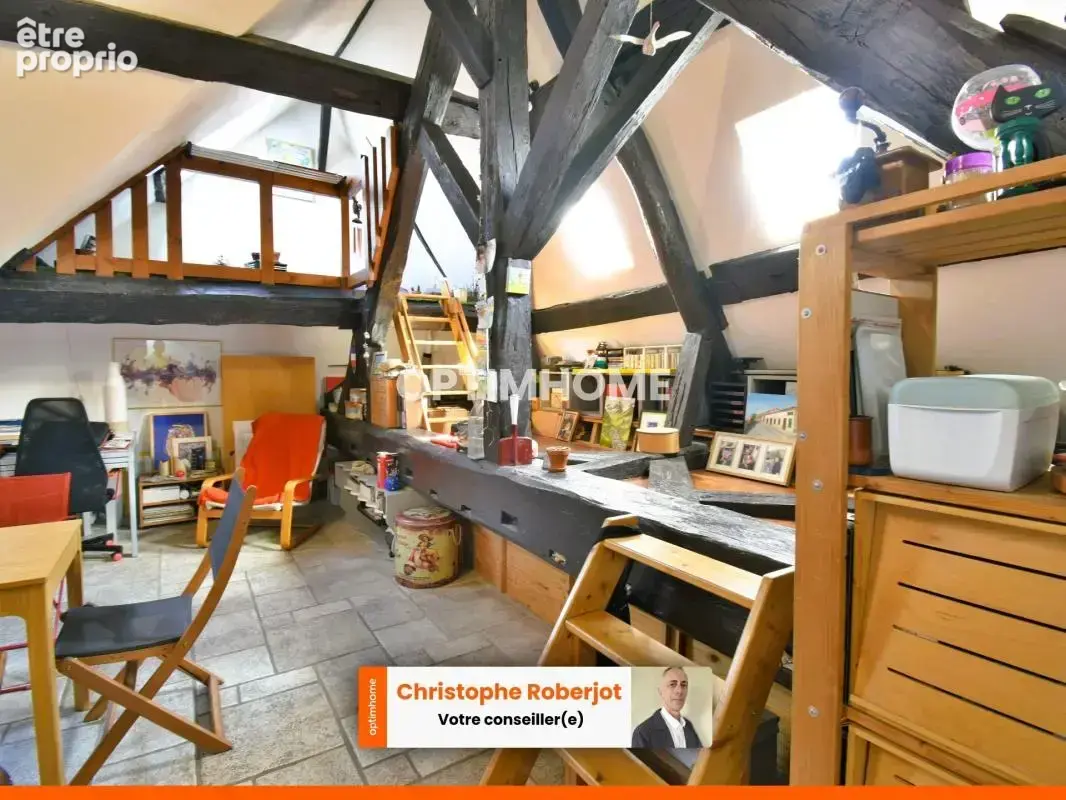 Appartement T3 atypique et avec beaucoup de charme au coeur de Buxy - photo 5