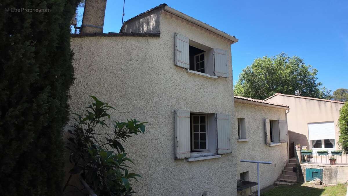 Maison à CHATEAURENARD