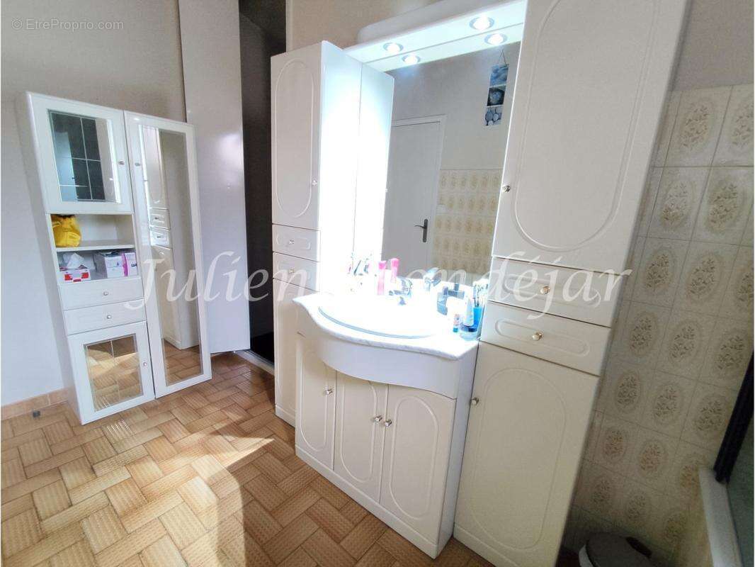 Maison 98 m² à Axat  - photo 13