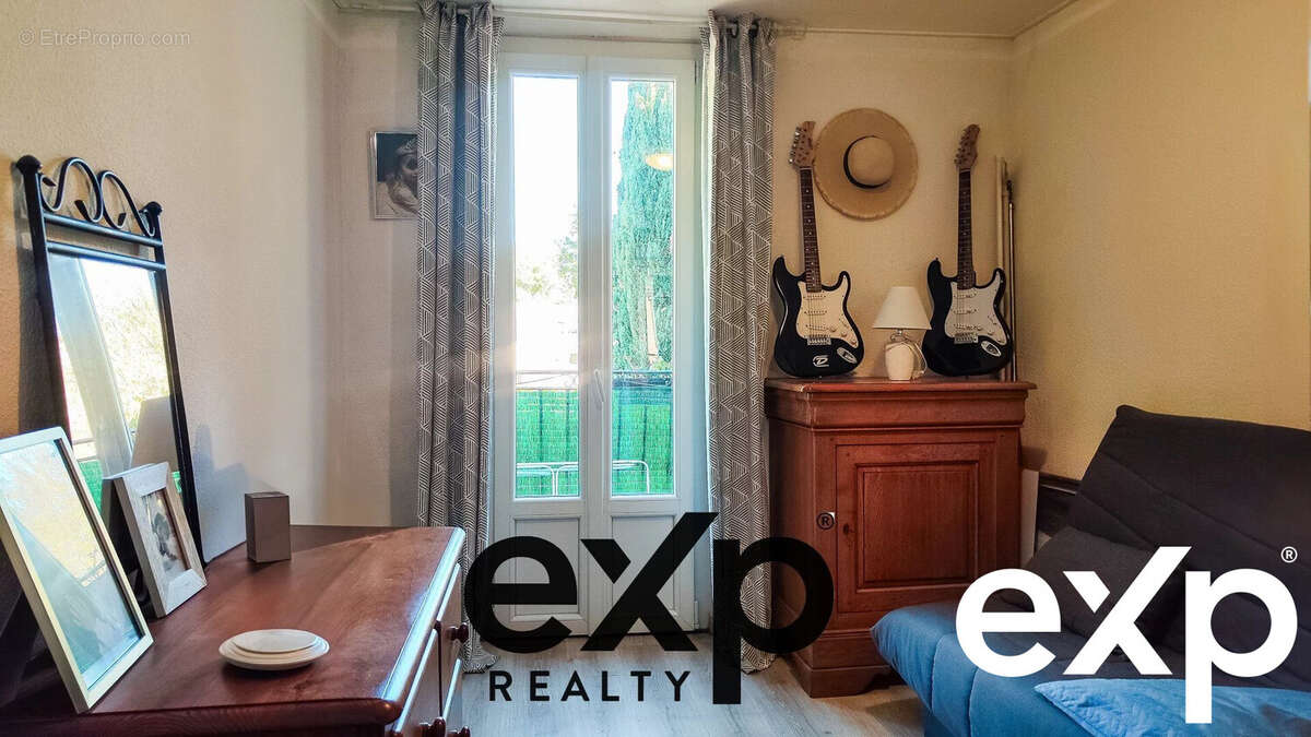 Appartement à VINS-SUR-CARAMY