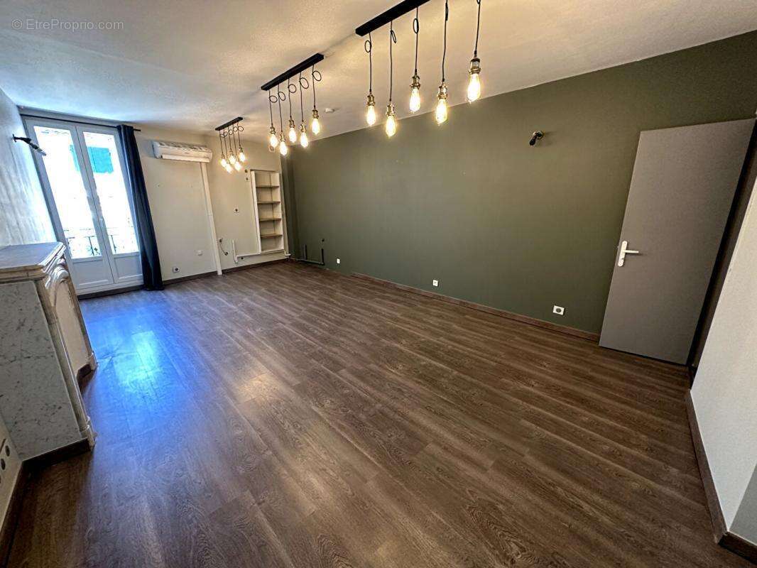 Appartement à GRANS