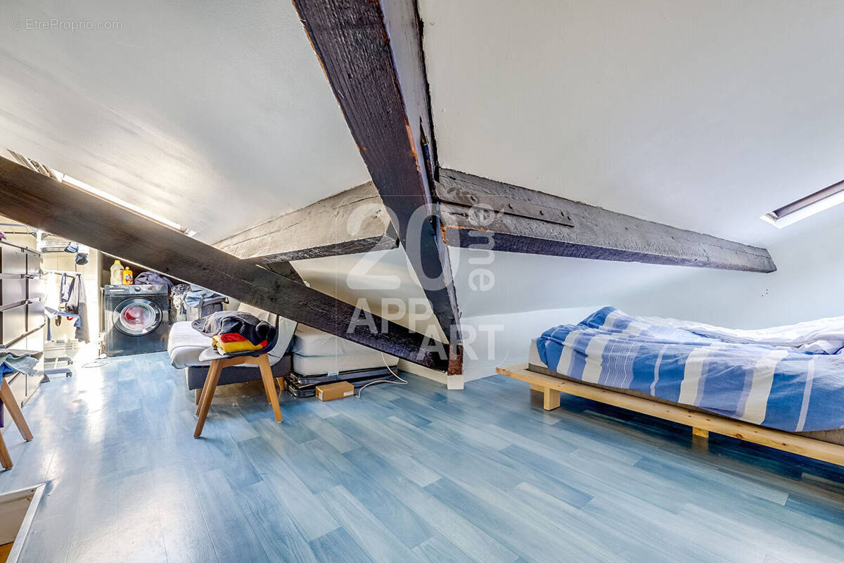 Appartement à PARIS-20E