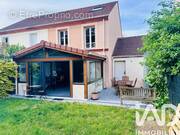 Photo 1 - Maison à BAILLY-ROMAINVILLIERS