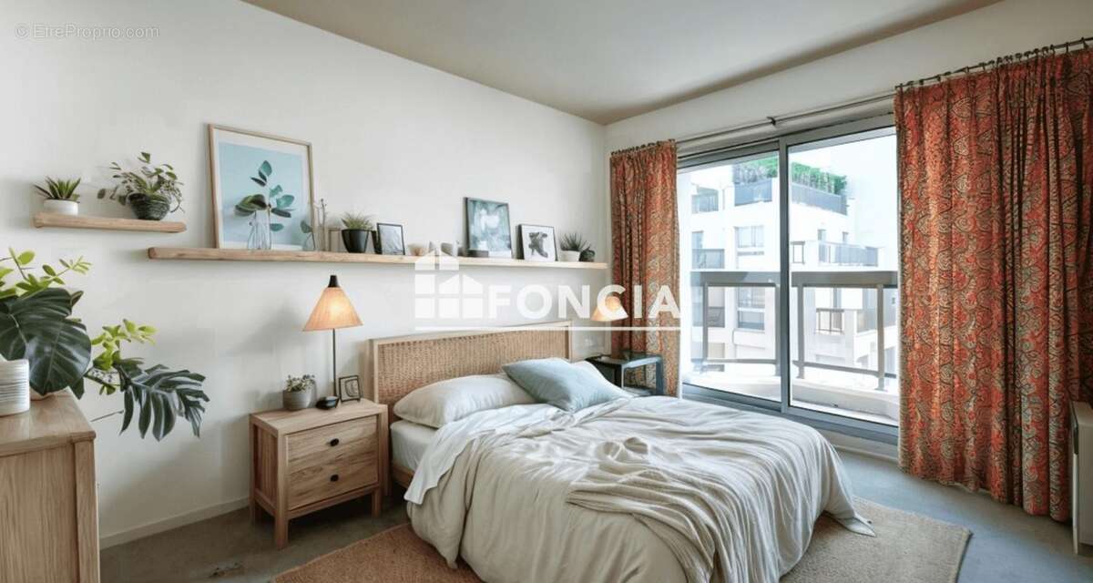 Appartement à PARIS-7E