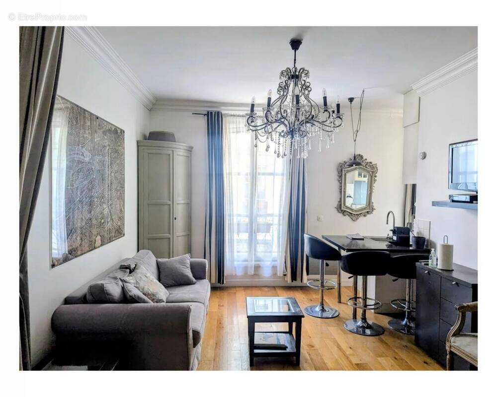 Appartement à PARIS-18E