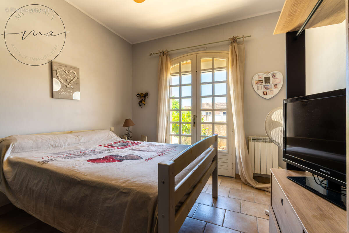 Lignan-sur-Orb   Maison de caractère 215 m2, 5 chambres, piscine, terrain 983 m2 - photo 55