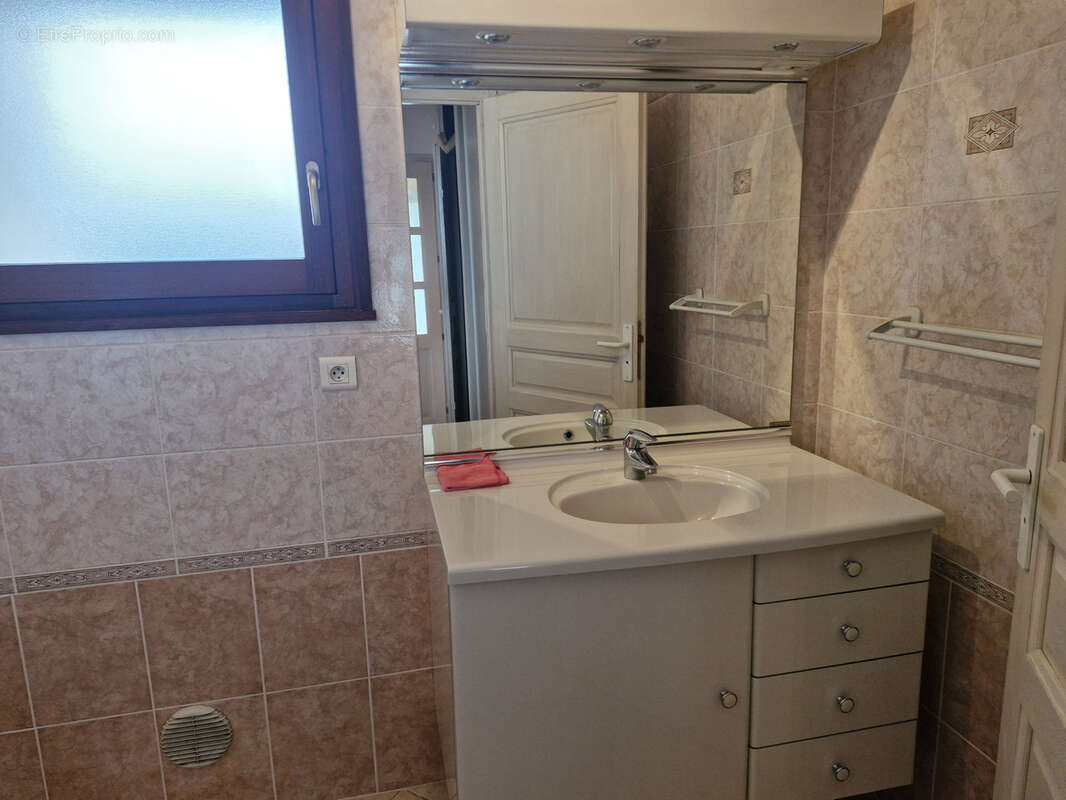 Appartement à ALLINGES
