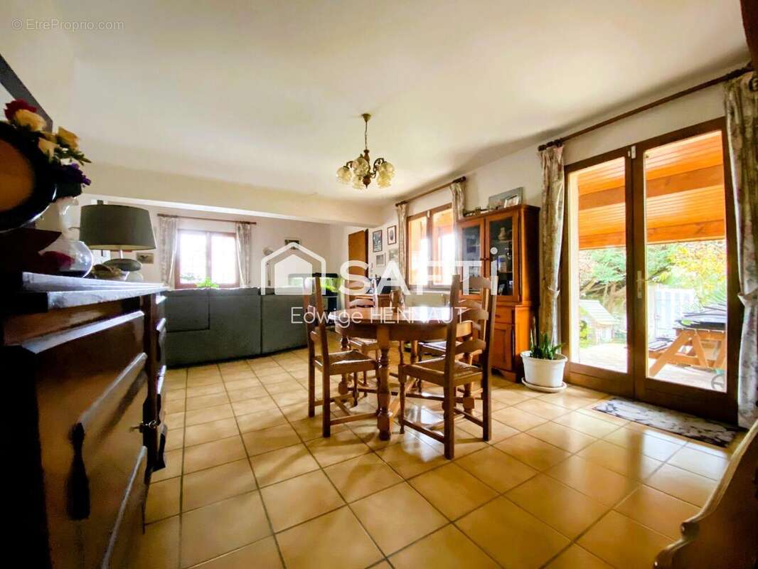 Photo 5 - Maison à PAREMPUYRE