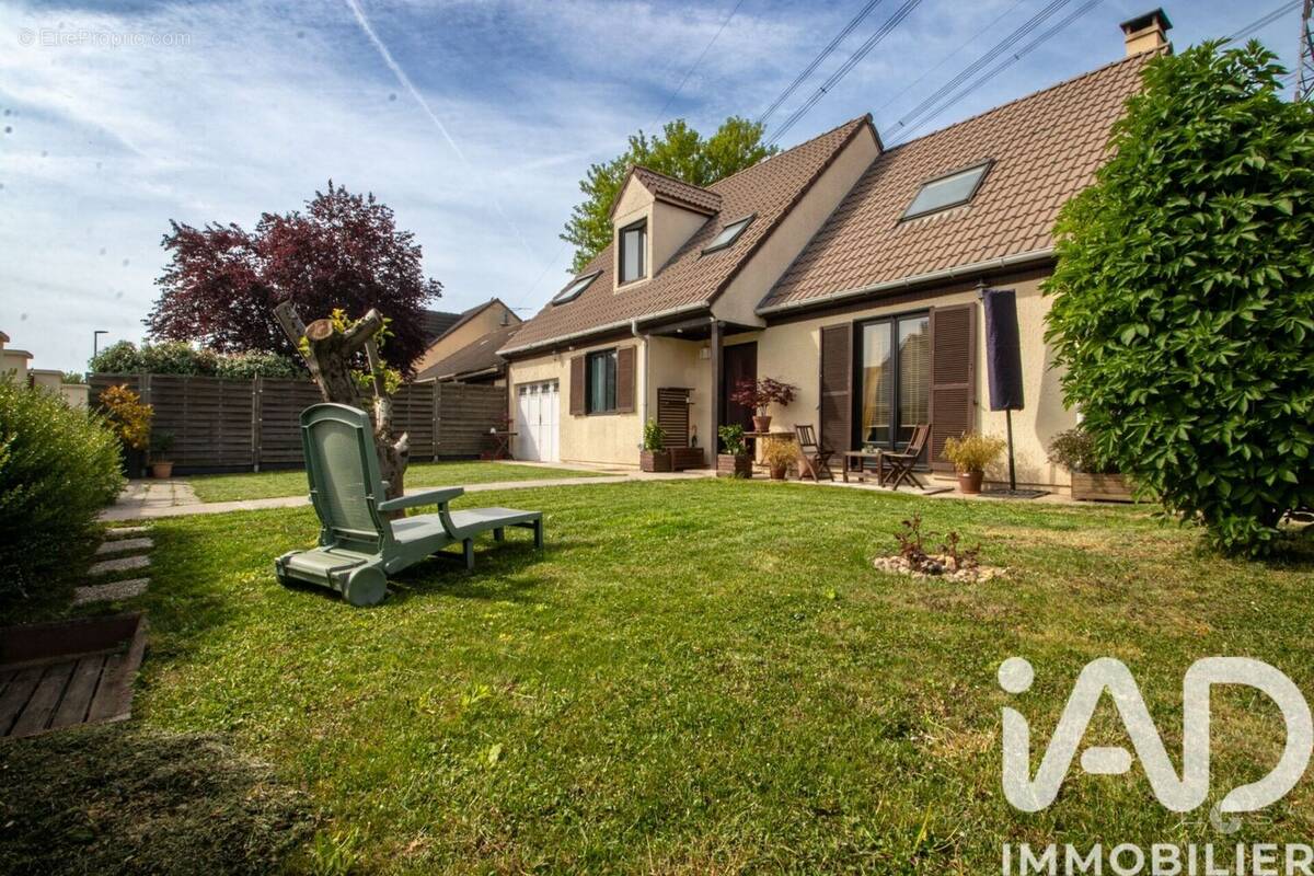 Photo 1 - Maison à ROISSY-EN-BRIE
