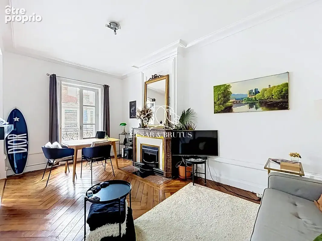 Appartement à LYON-6E