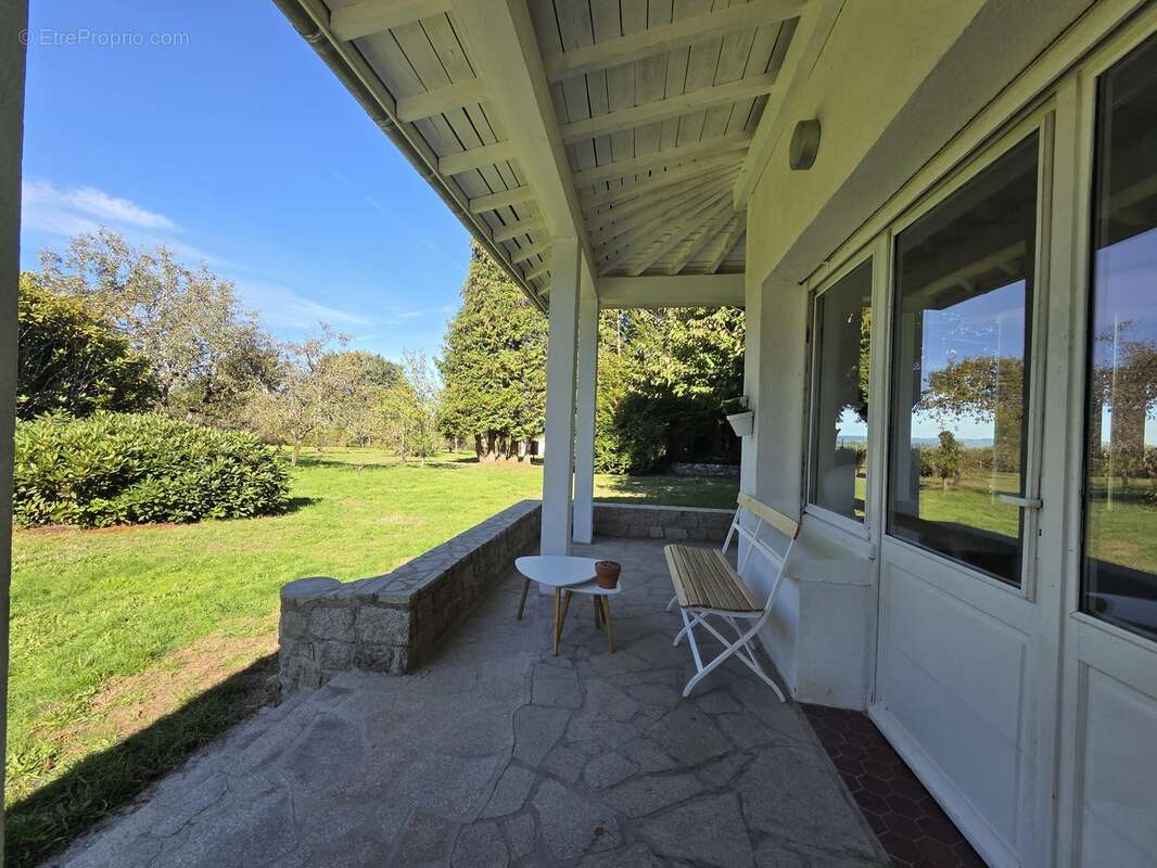 Maison à SAINT-JUST-LE-MARTEL