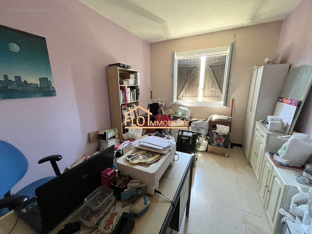 Maison à SAINT-THIBERY