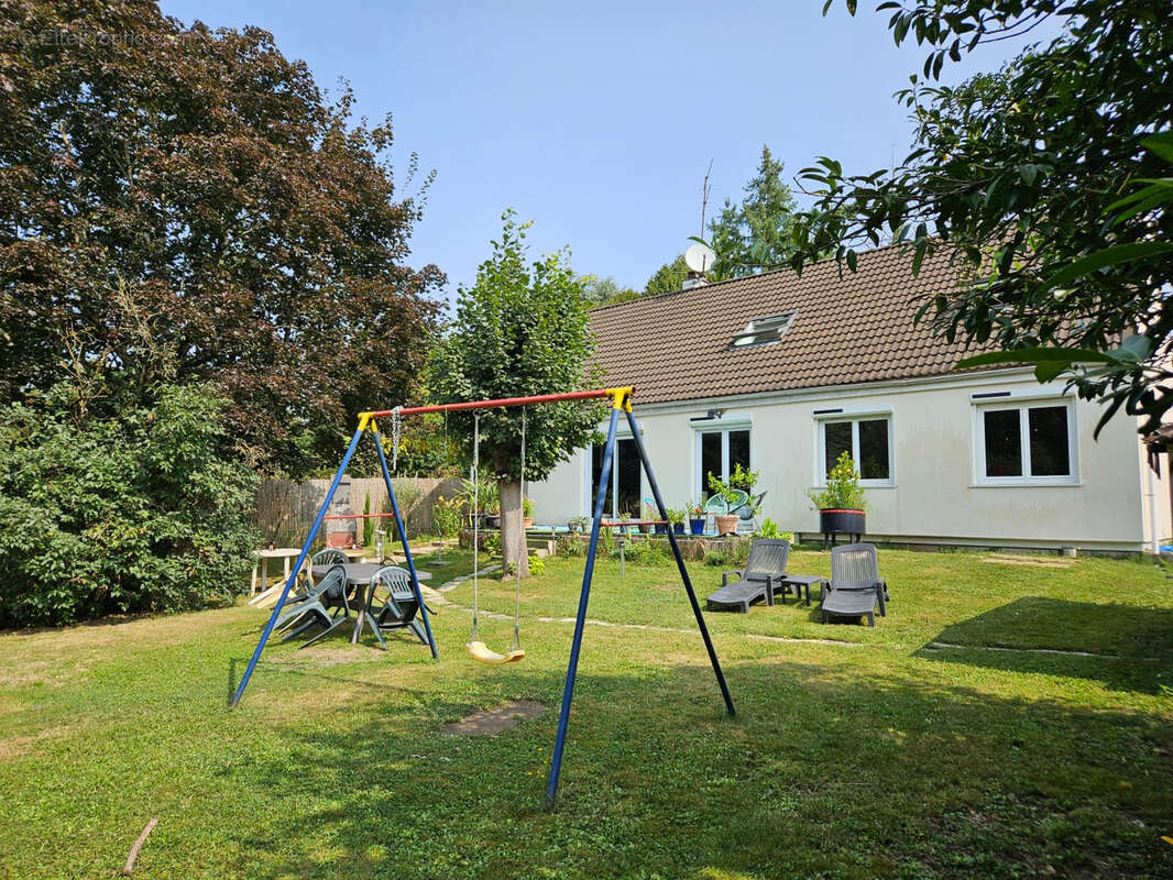 Maison à AMILLY