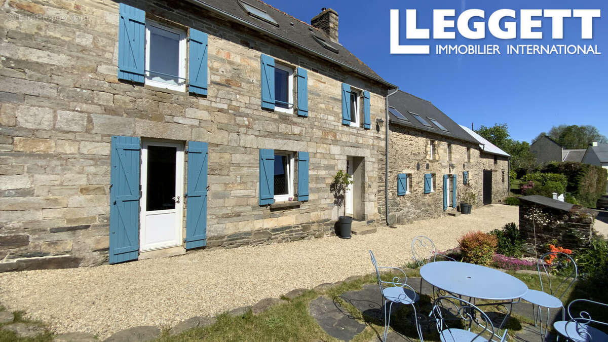 Maison à MERLEAC