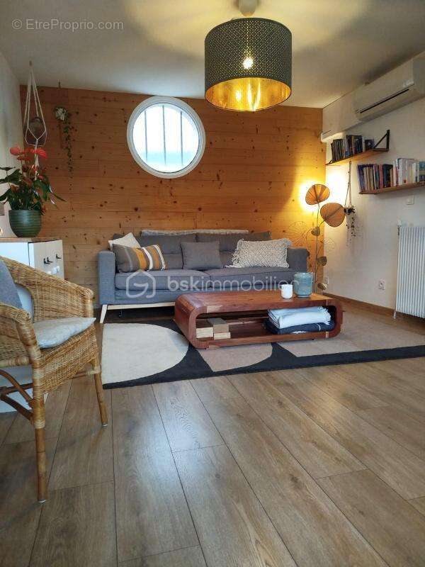 Appartement à VIZILLE