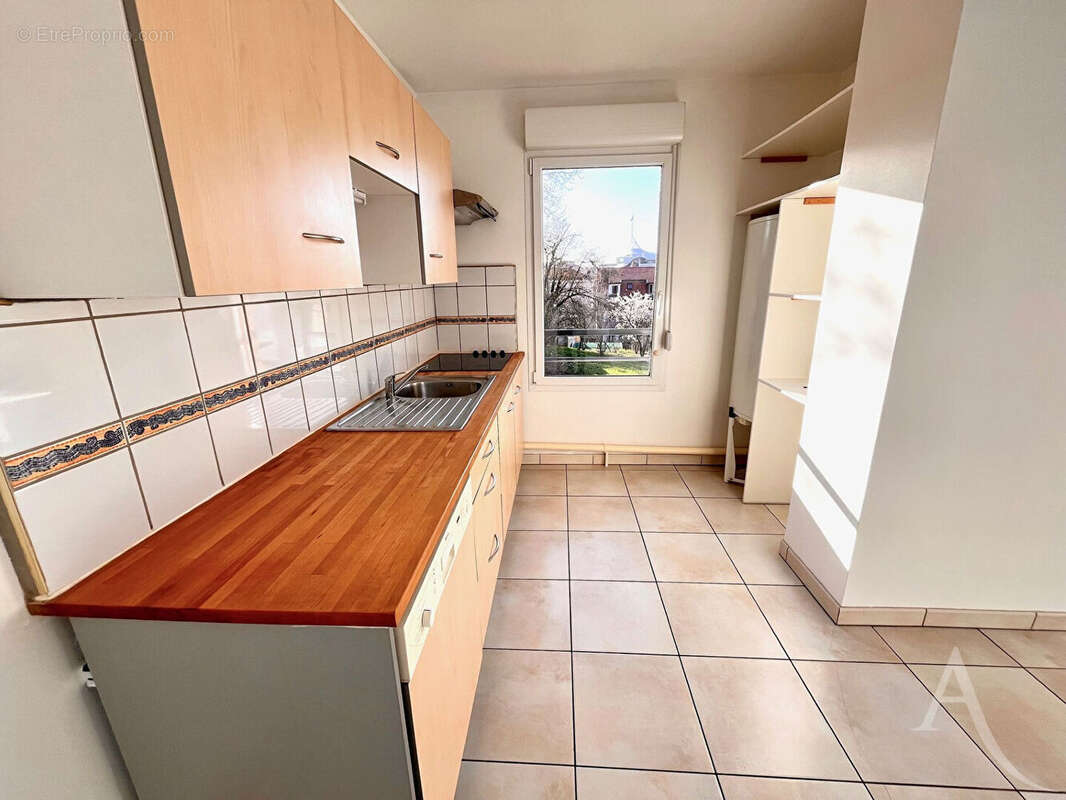 Metz Queuleu F2 avec jardin terrasse privative + parking - photo 4