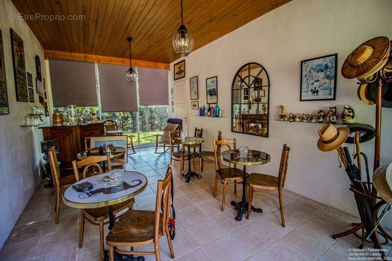 Une maison de Maître contemporaine à Candresse avec dépendances et son jardin de 2500m2 arboré - photo 9