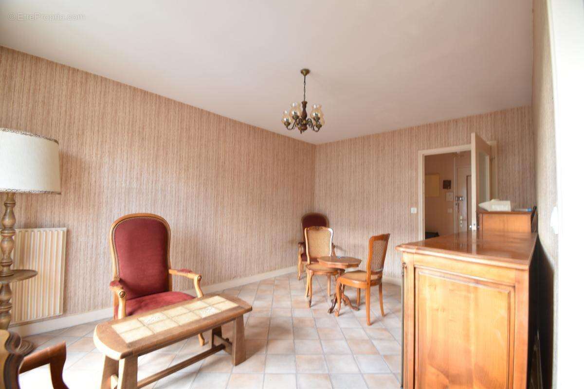 Appartement à COSNE-COURS-SUR-LOIRE