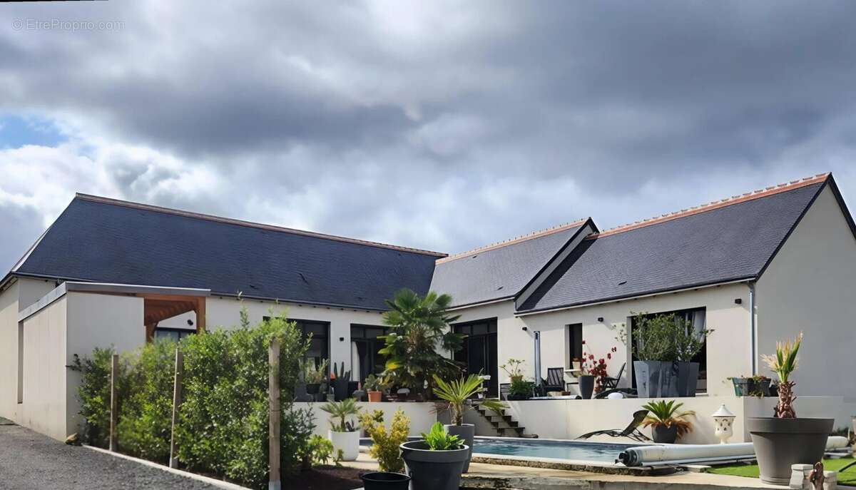 Maison à LIGNIERES-DE-TOURAINE