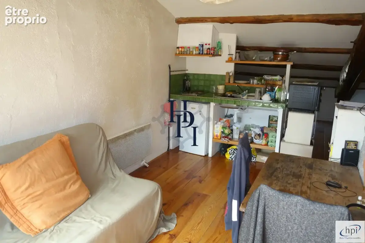 Vente studio meublé avec terrasse centre-ville Saint Affrique - photo 2