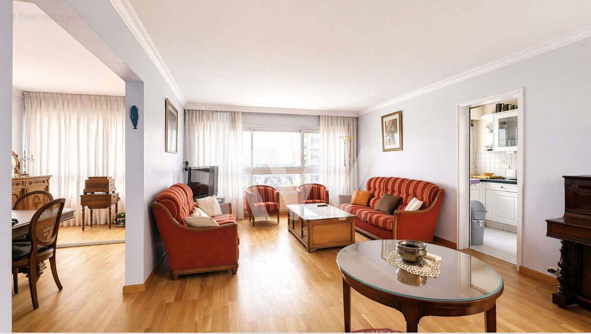 Appartement à SAINT-GRATIEN