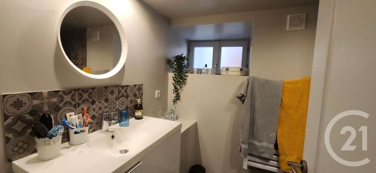 Maison 115 m² à Anglards-De-Salers  - photo 13