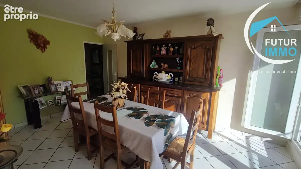 Appartement T4 82M2 LES GRAVEROTS Grand-Charmont - photo 4