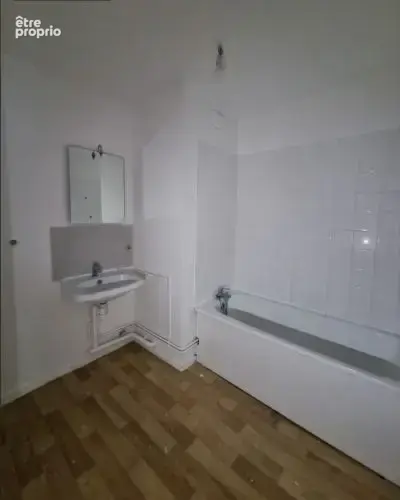 Appartement 3 pièces 70 m² à vendre à Bourges (18000) - photo 4