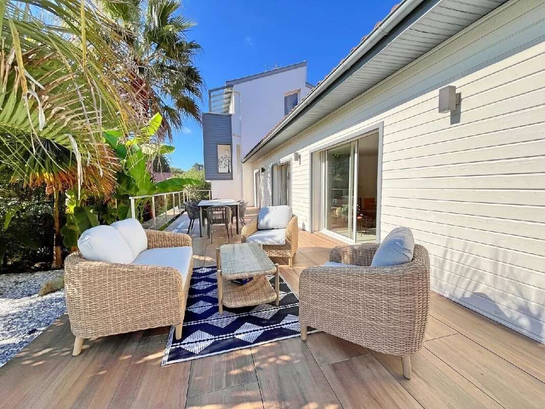 Maison 230 m² à Biarritz  - photo 5