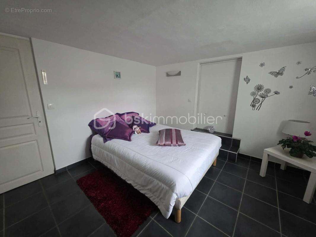 Maison à LE PERREUX-SUR-MARNE