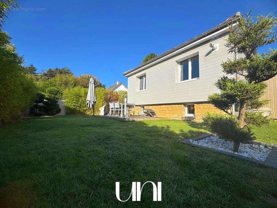 Maison à BLAINVILLE-SUR-ORNE