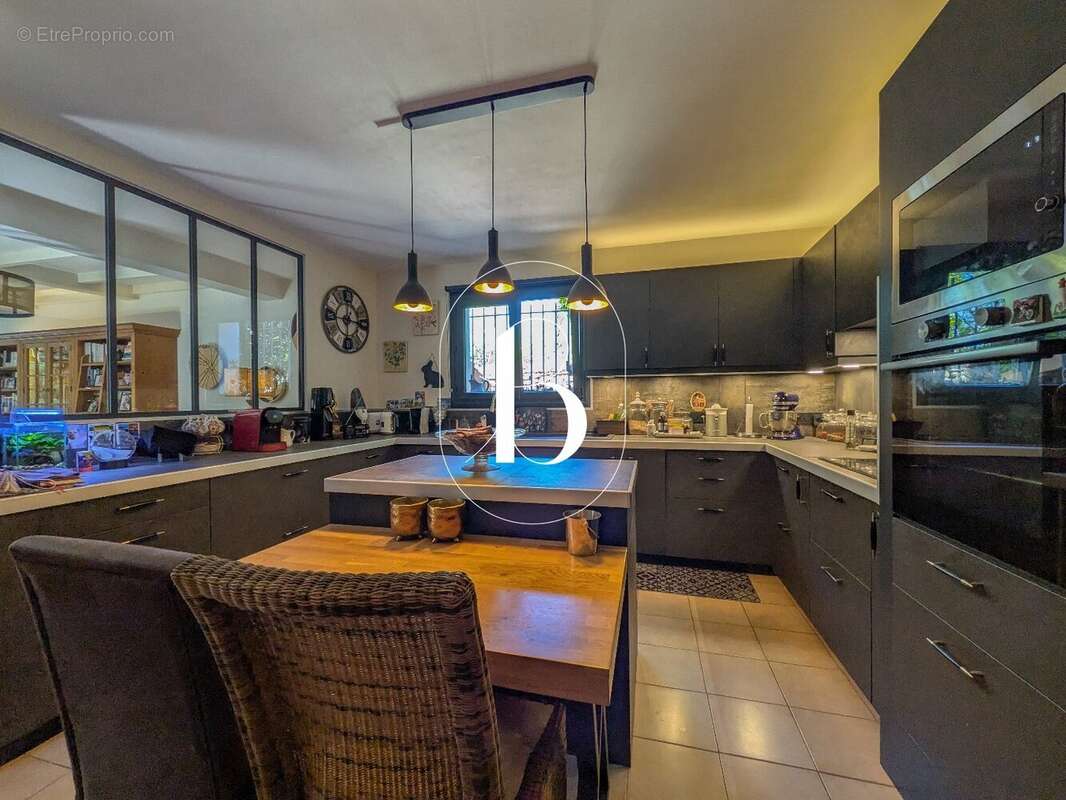 Maison à GOUDARGUES