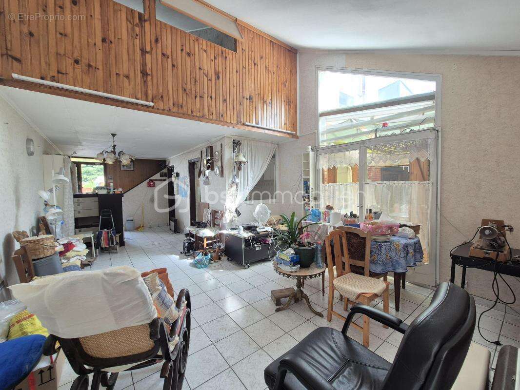 Maison familiale pleine de potentiel ! A Lisses - photo 3