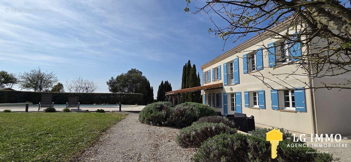 Maison à MORTAGNE-SUR-GIRONDE