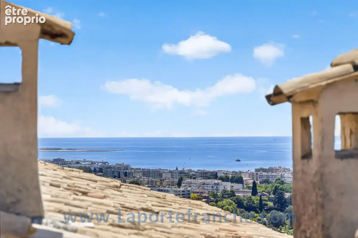 HAUT-DE-CAGNES : Exceptionnelle maison de village avec terrasse sur le toit - photo 11
