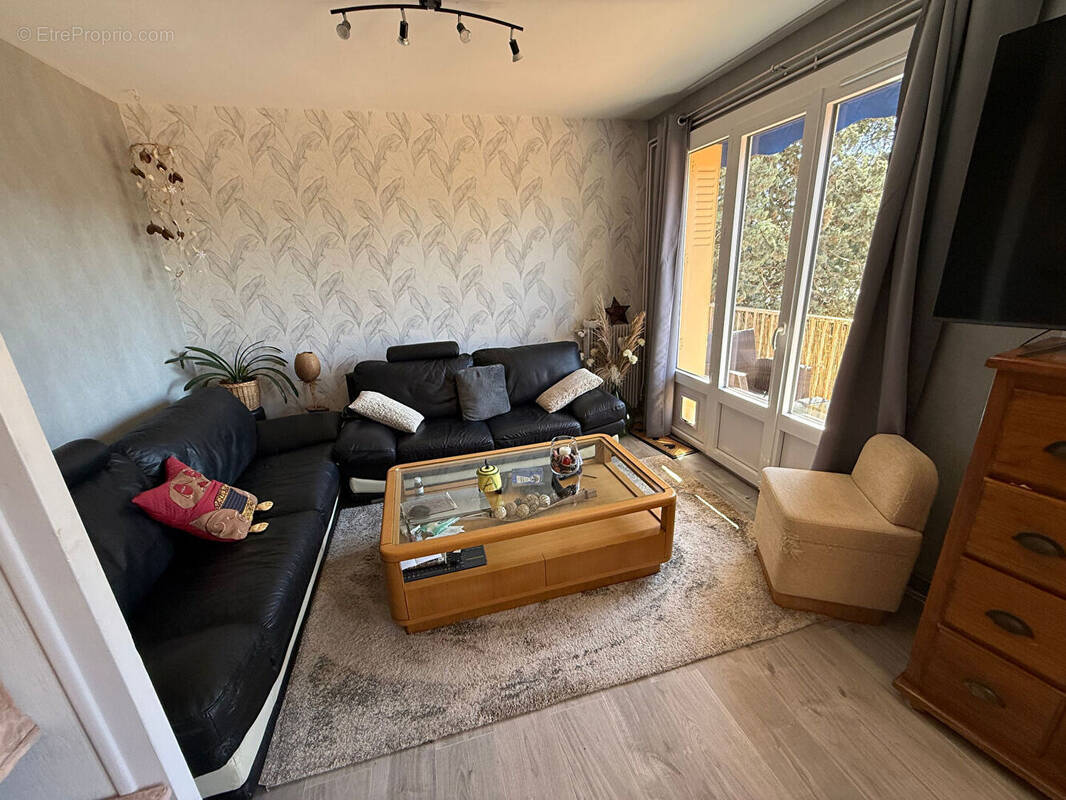 Appartement à RIORGES