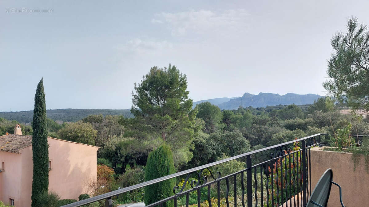 Maison à LA MOTTE