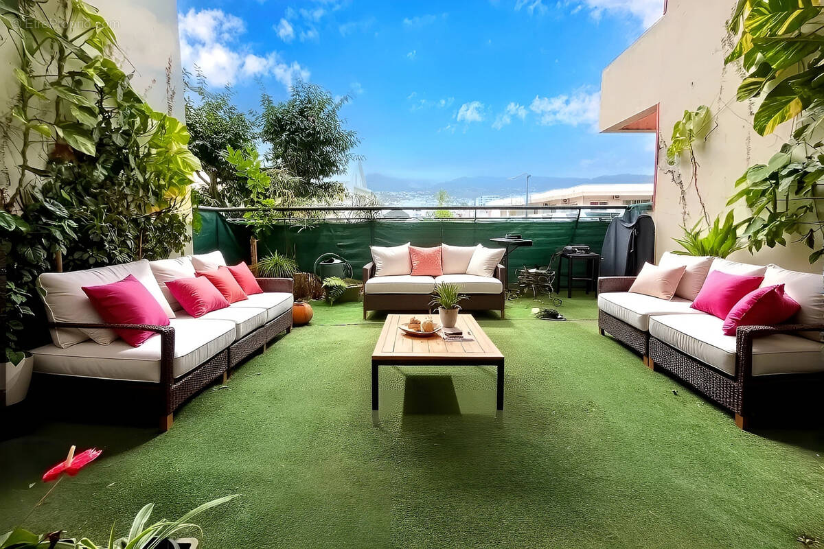 Appartement à SAINT-DENIS