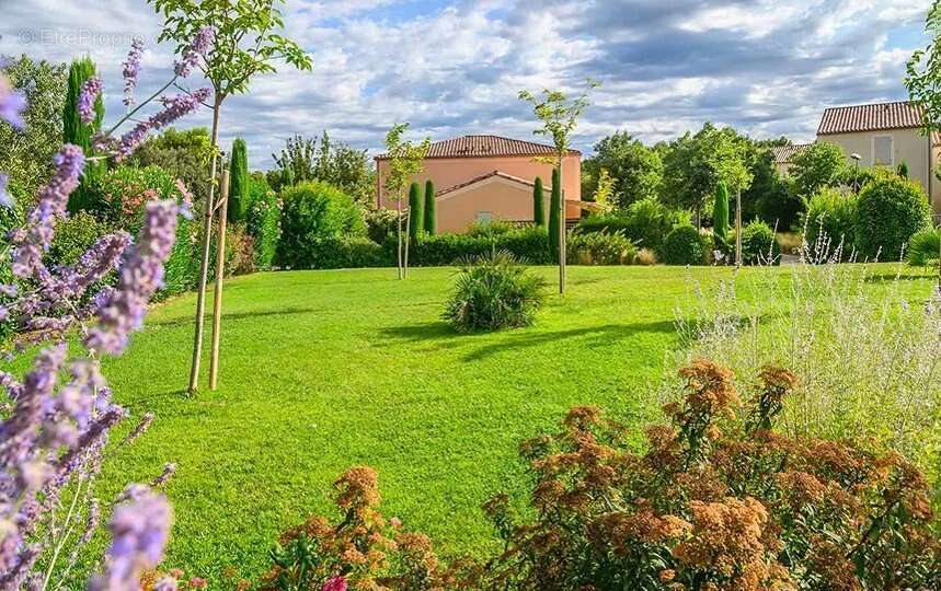 Appartement à LA LONDE-LES-MAURES