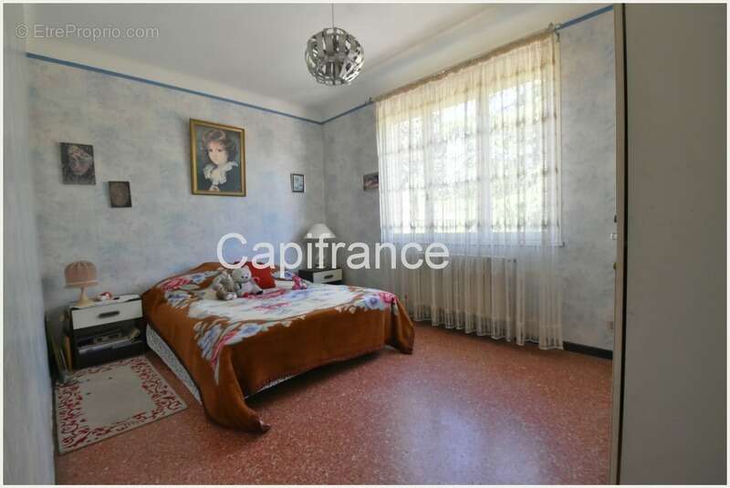 Maison à SAINT-BARTHELEMY-DE-VALS