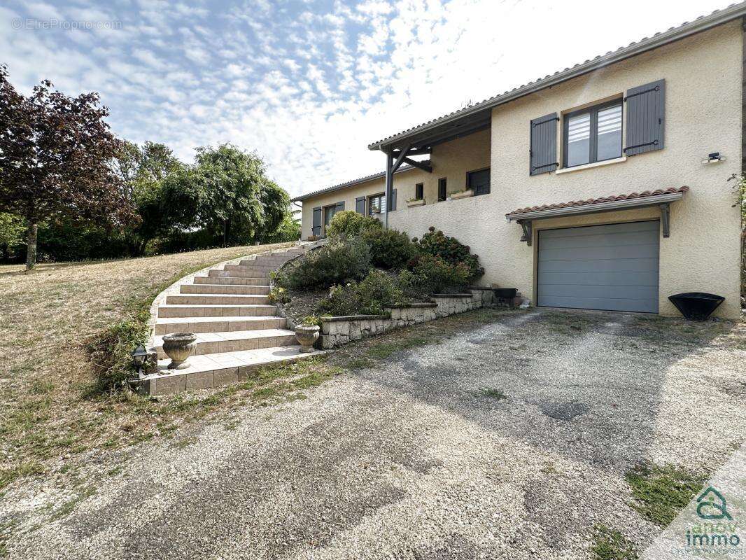 Maison à LA COURONNE