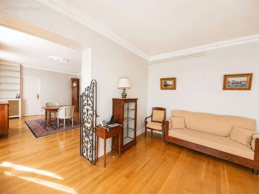 Appartement à LE VESINET